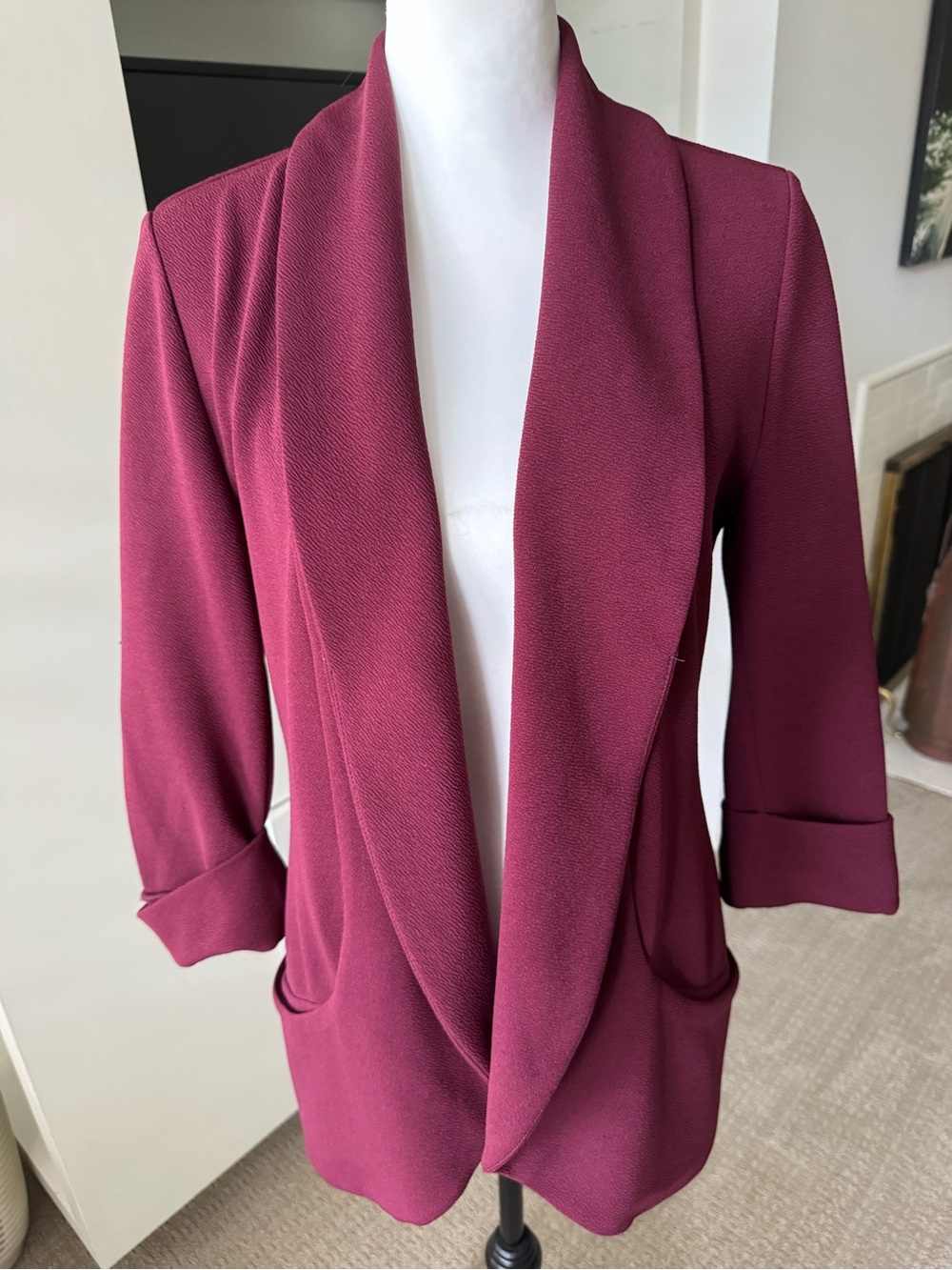 French Mauve open front blazer with 3/4 sleeves.